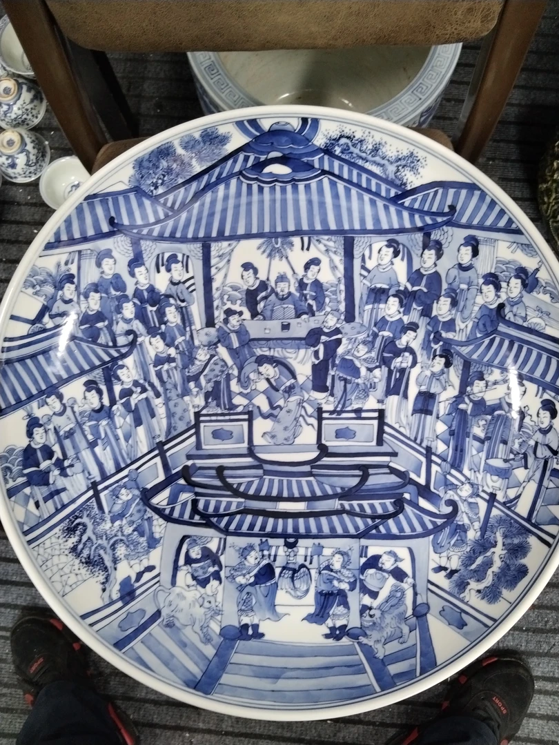青花瓷宫宴图大盘（口径46厘米7