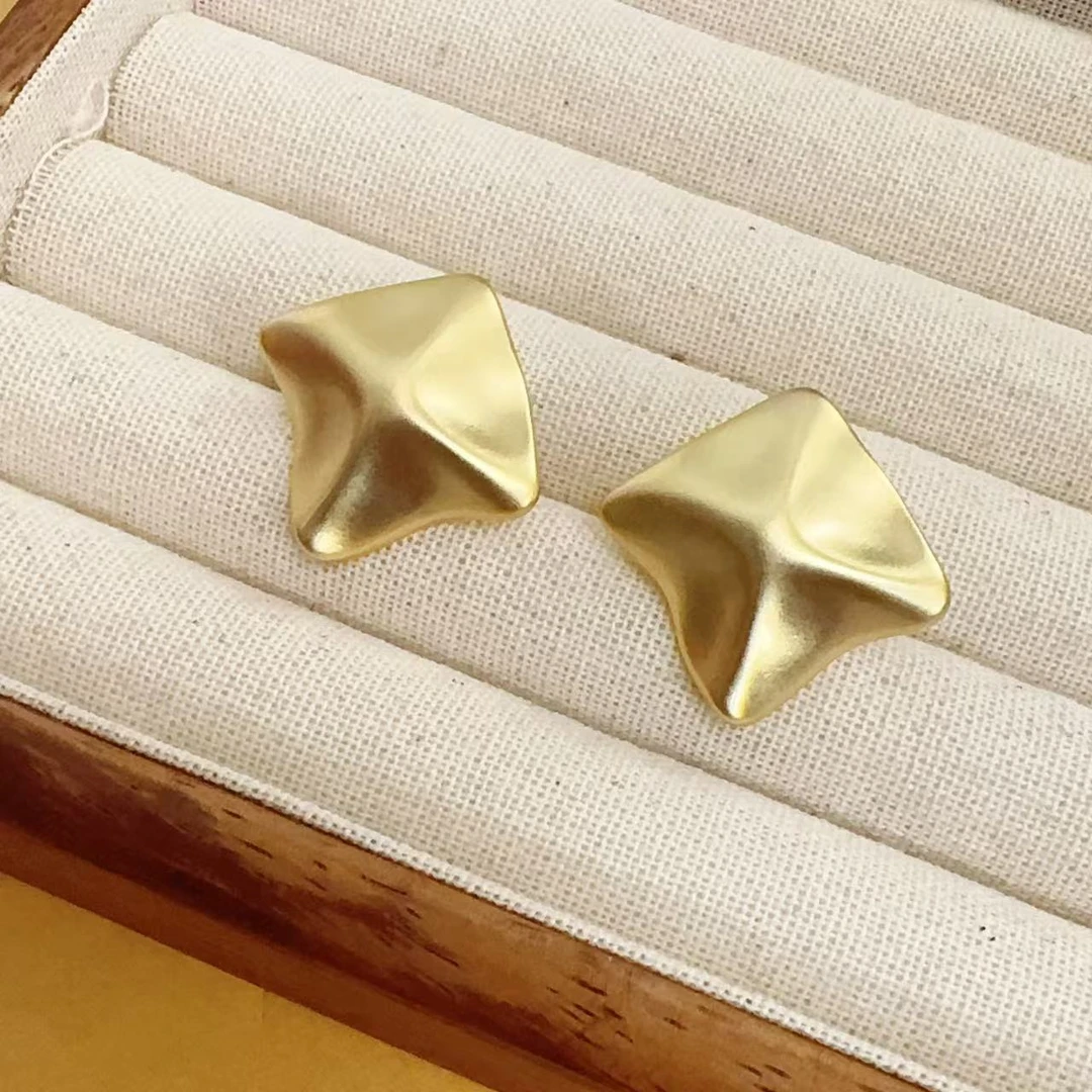 铜合金耳饰 欧美洋气简约气质曲面金属耳饰饰品  F282