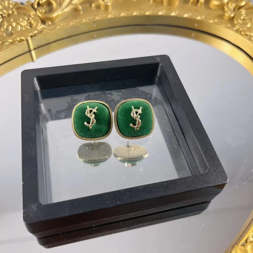 铜合金布艺耳饰 轻奢秋冬植绒字母洋气简约小众耳饰耳环 S97