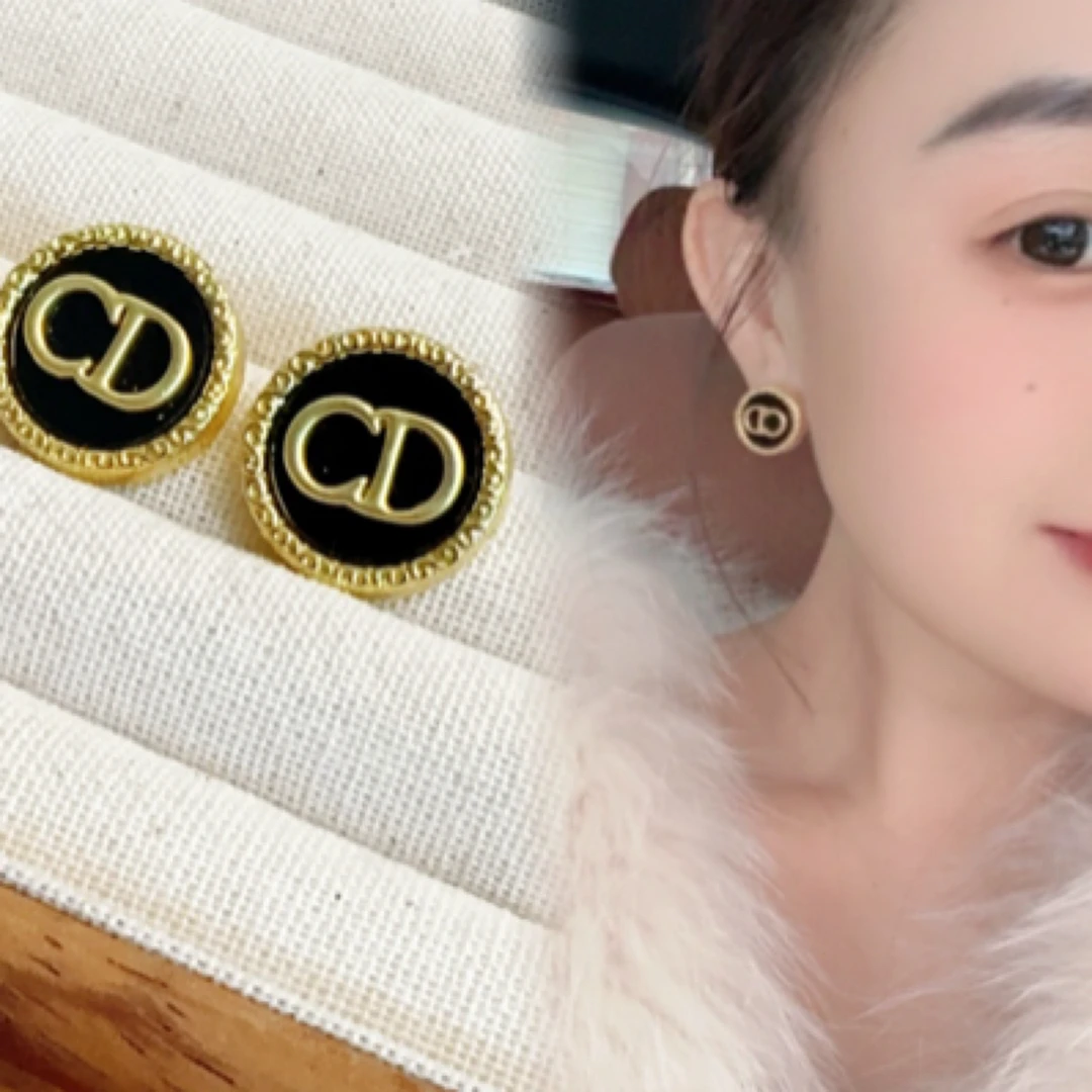 铜合金耳饰 【C D字母】法式黑金字母时尚简约休闲耳饰耳环 S116