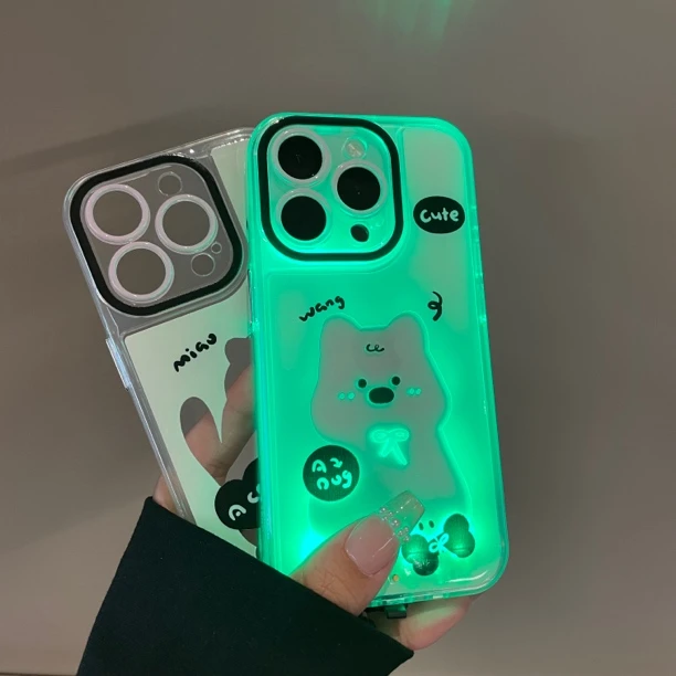 适用苹果系列华为mate60Pro发光镂空小猫小狗p70新款p70pro手机壳