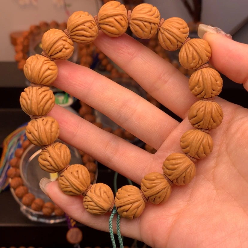 【闪购商品】桃核吊坠15柳叶