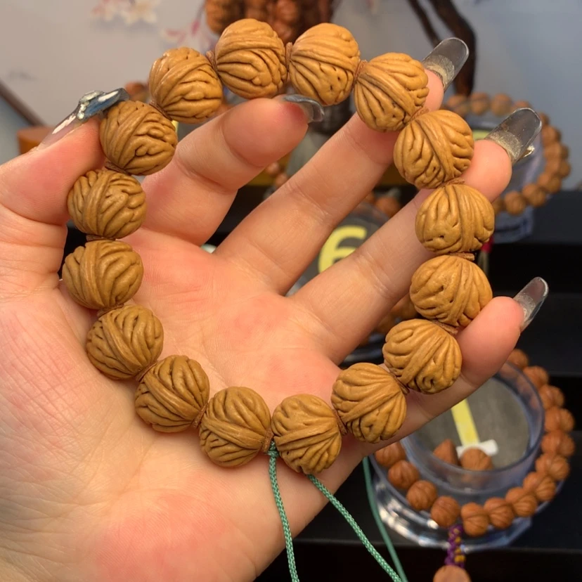 【闪购商品】桃核吊坠乡**路祥云1.7