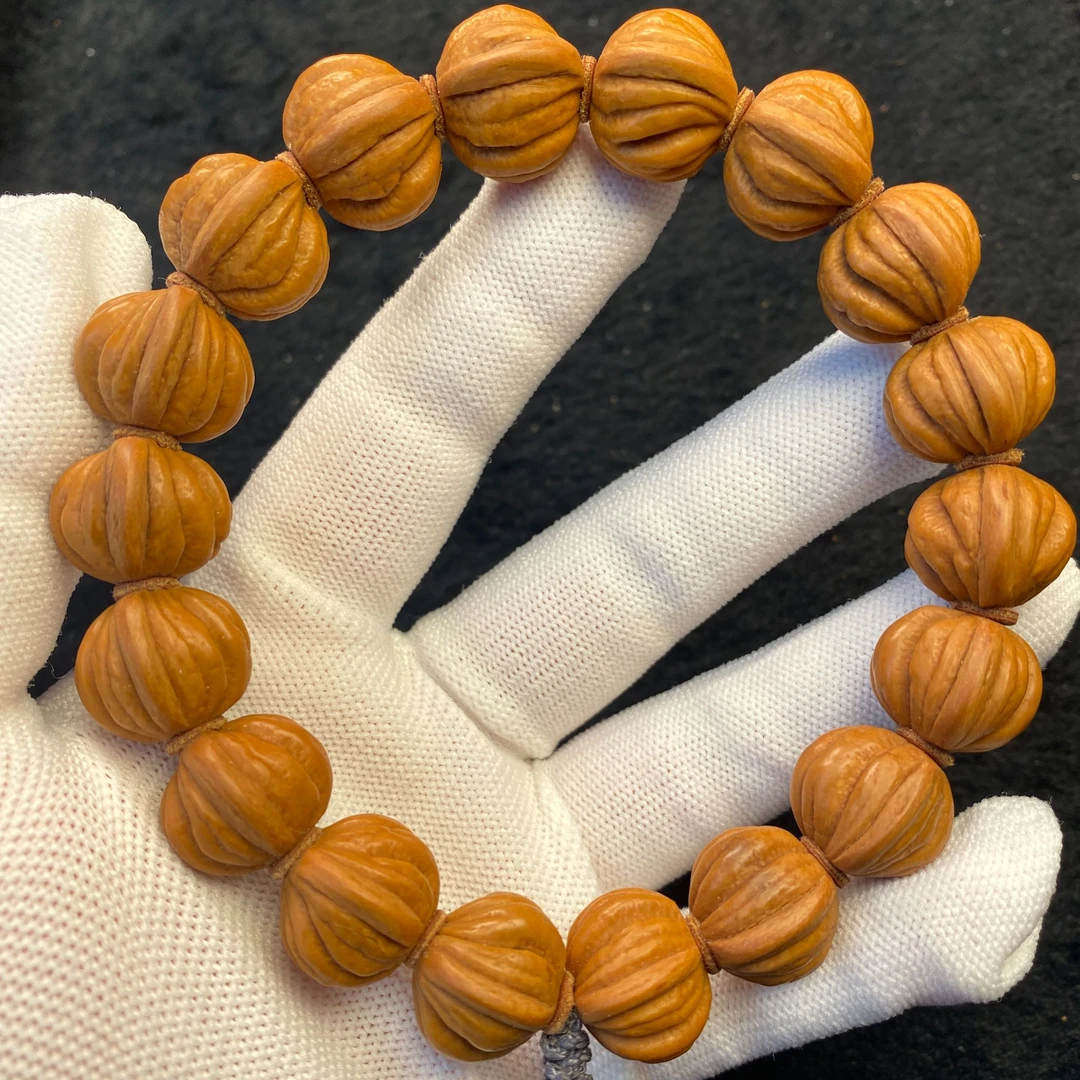 秦岭龙纹桃核手串天然精品佛手纹手串