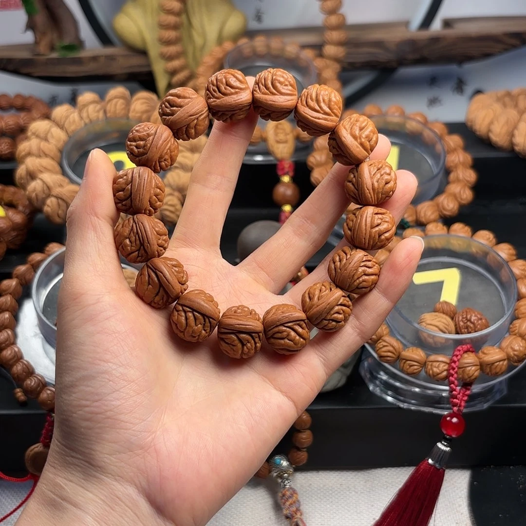 桃核吊坠1.7尺寸野生满天星