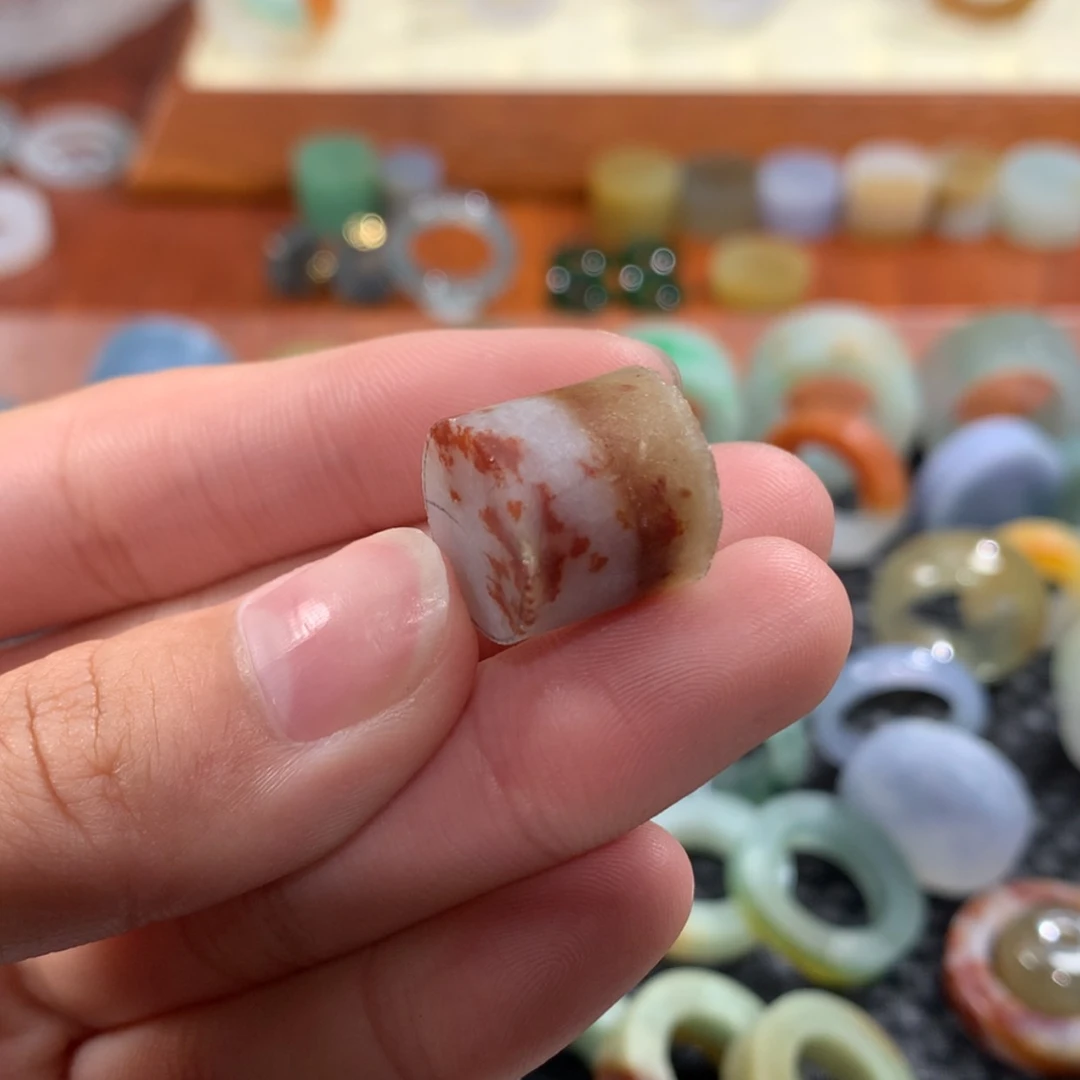 【闪购商品】定制翡翠未镶嵌张**