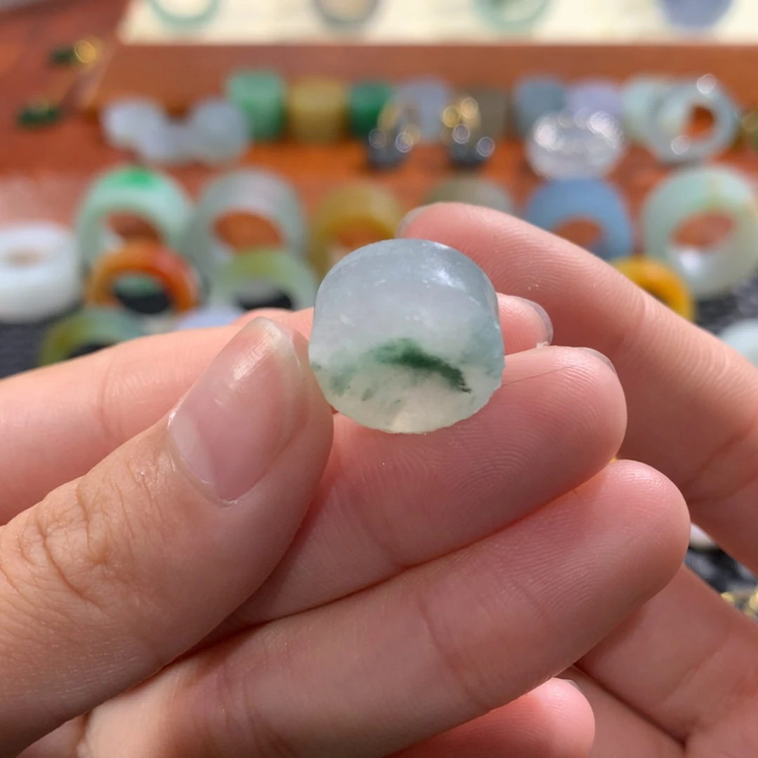 【闪购商品】定制翡翠未镶嵌哈**P