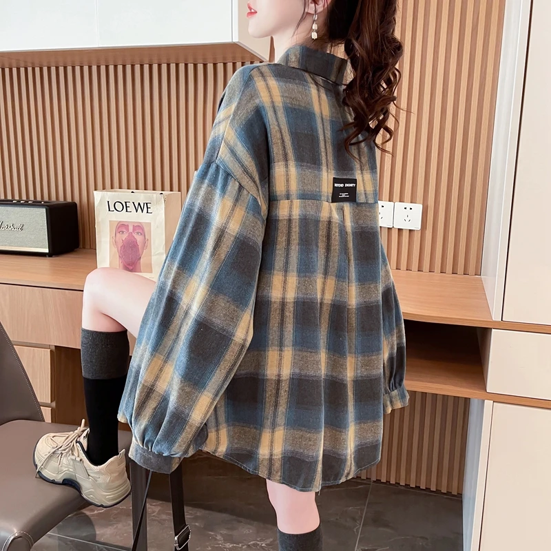 早秋季格子衬衫外套女2024爆款韩版宽松大码中长款显瘦遮肉上衣潮