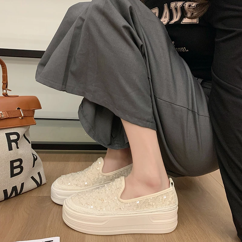 单鞋春季浅口休闲镂空亮片网红懒人鞋中跟包头鞋子女厚底时尚百搭