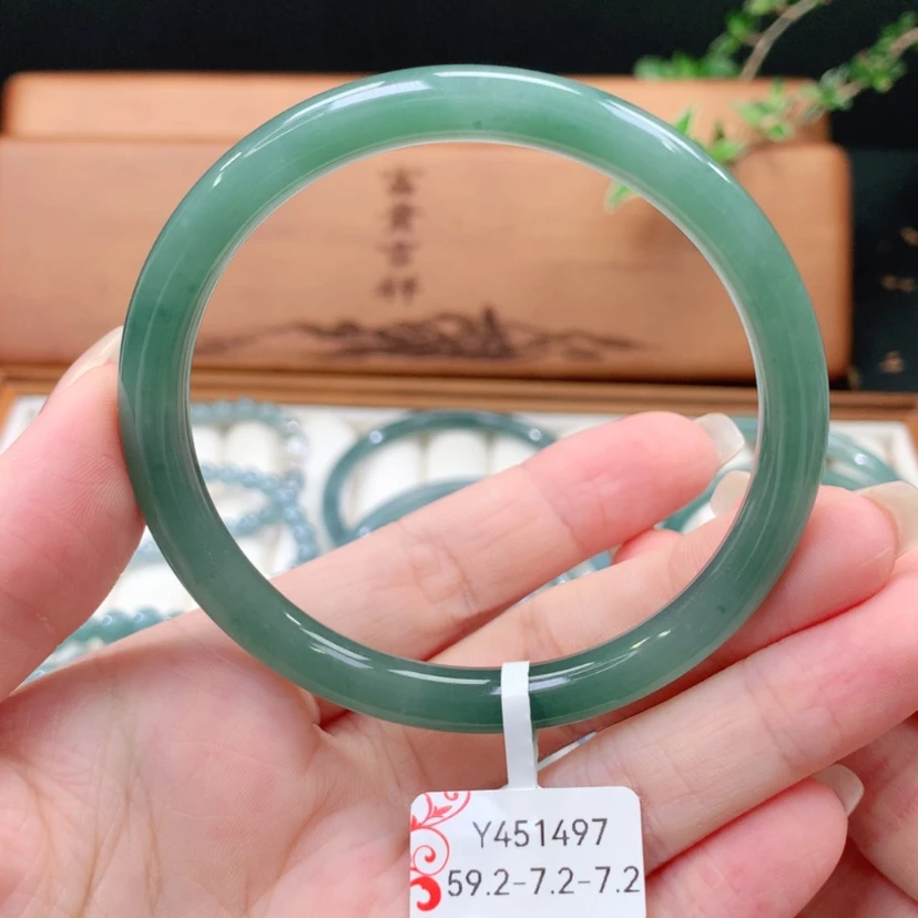 【闪购商品】翡翠手镯未镶嵌天然