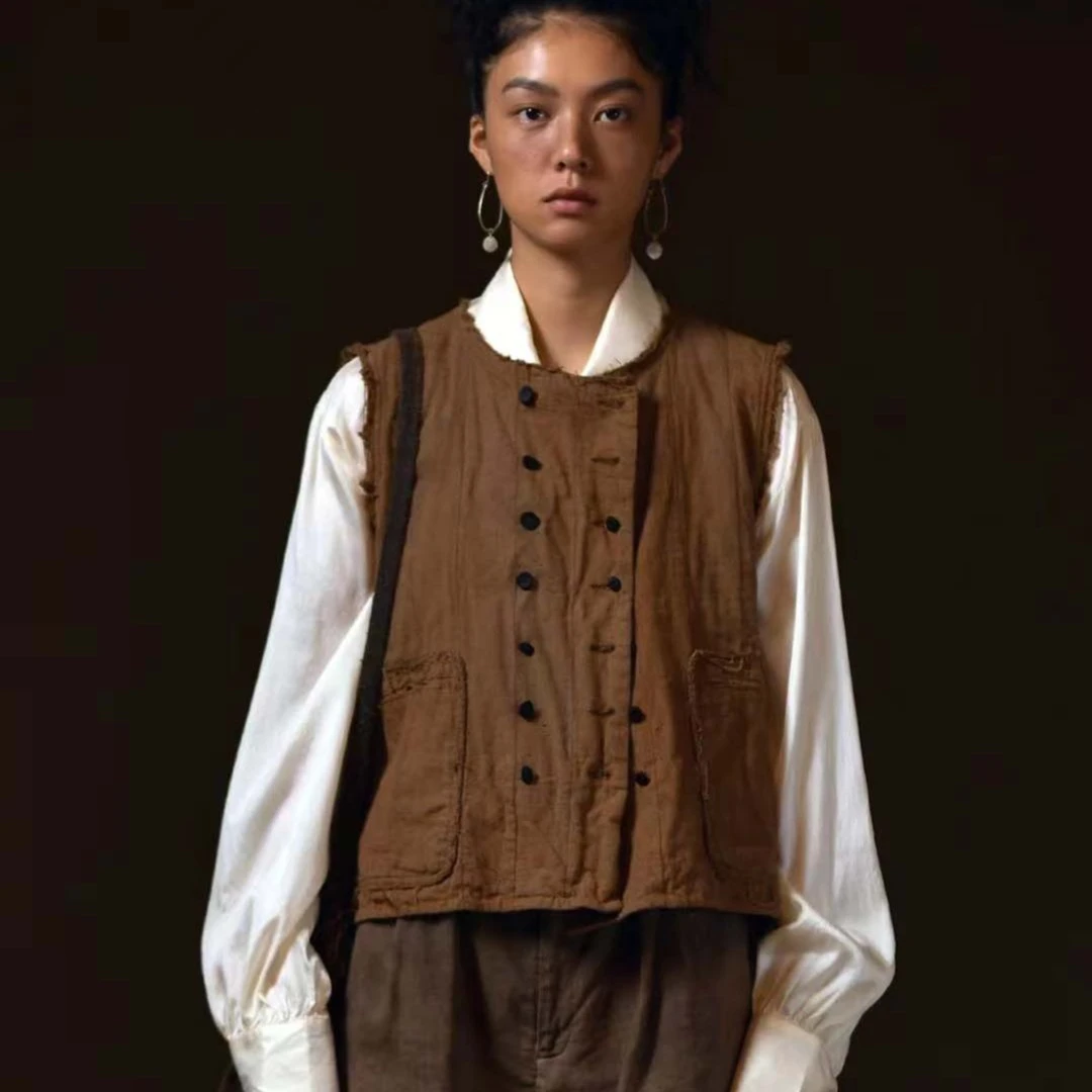 布衣分享Z22SS6008 左岸迷香毛边棉加丝双排扣马甲时尚休闲宽松