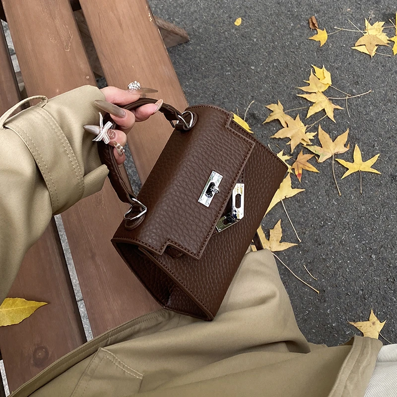 高级感复古小包包女2024新款秋冬季百搭斜挎包精迷你手提凯莉包包