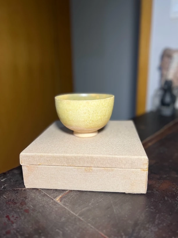 齐齐黄釉大杯完整器