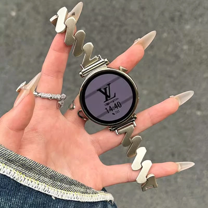 适用华为wtachgt5新款金属表带不锈钢gt4波浪高级感gt3女生配件GT