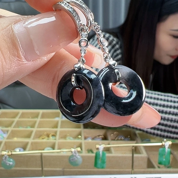翡翠耳饰未镶嵌耳饰