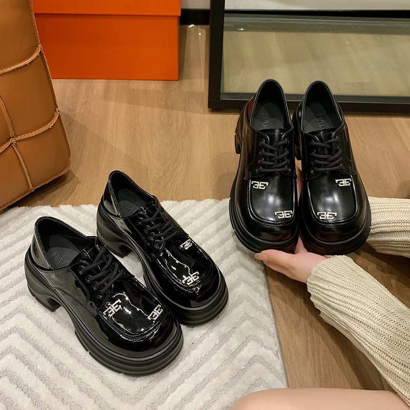 小众松糕厚底乐福鞋女英伦风2024年秋季新款休闲黑色爆款百搭单鞋