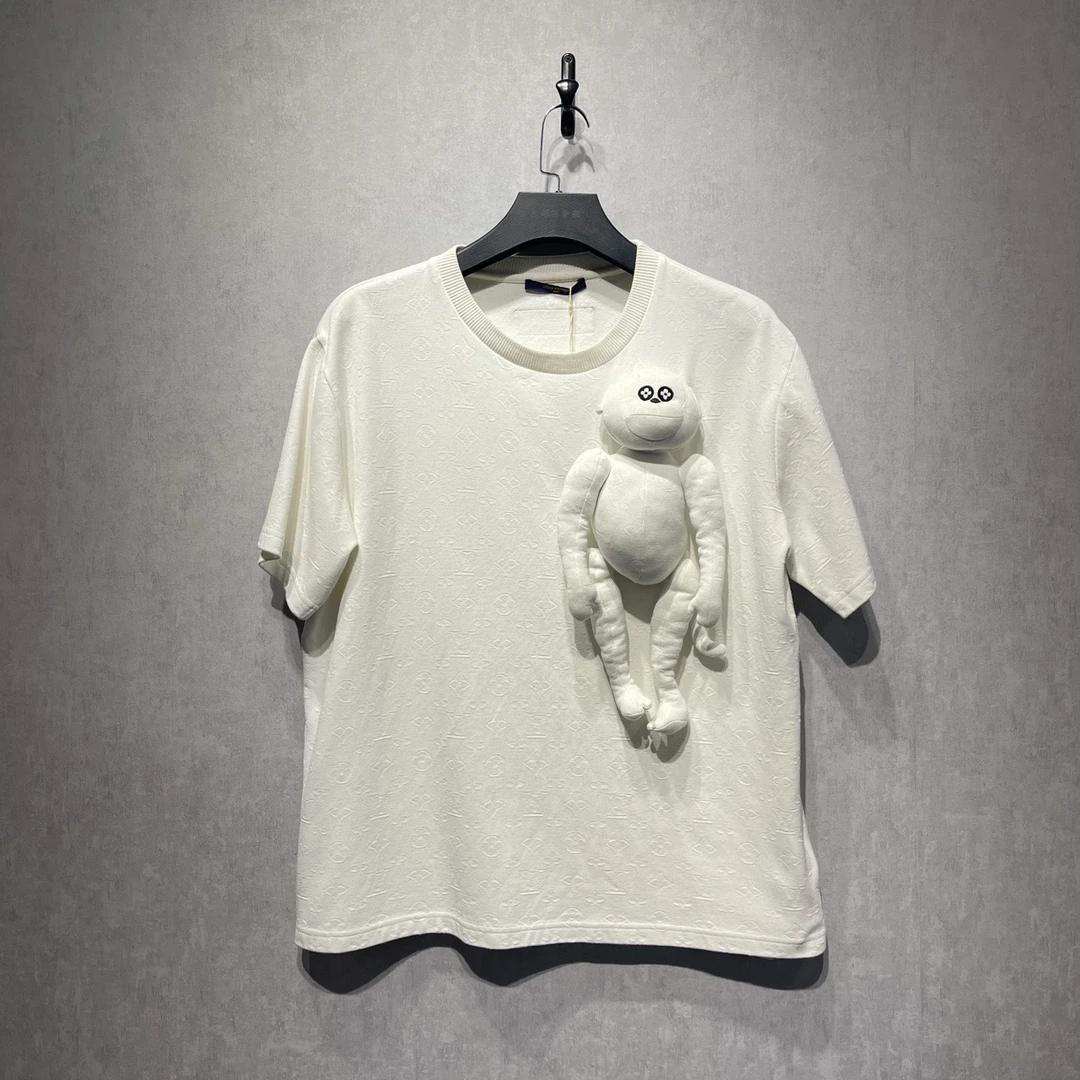 99新 LouisVuitton/路易威登 玩偶暗纹满印短袖/XXL码