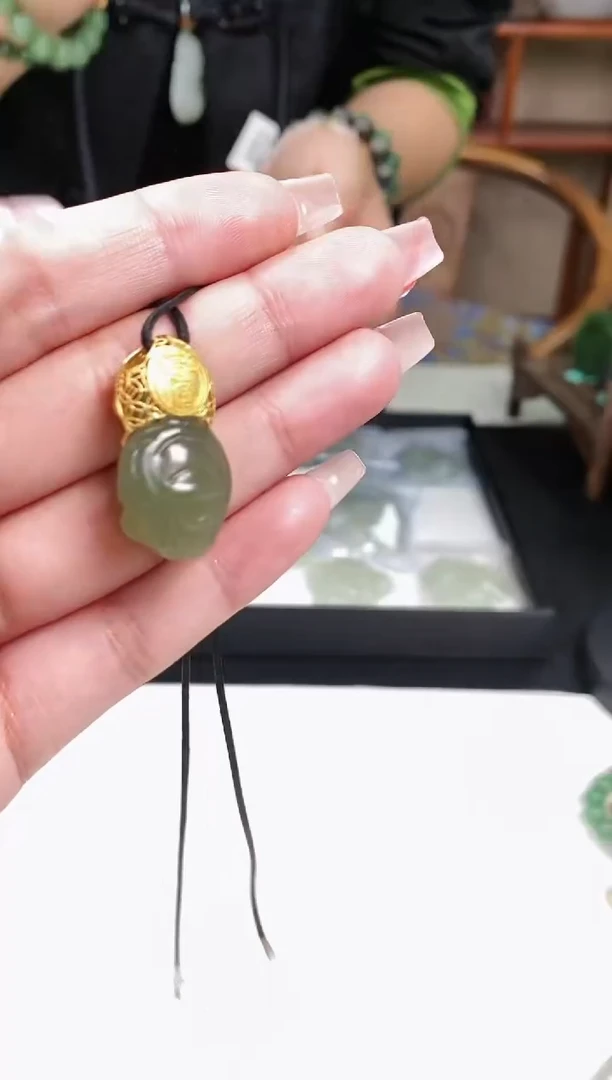 【闪购商品】和田玉吊坠未镶嵌9421