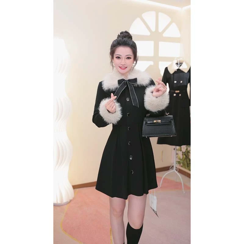 【加绒加厚】2024冬加厚毛领蝴蝶结百褶西装式大衣气质连衣裙2521