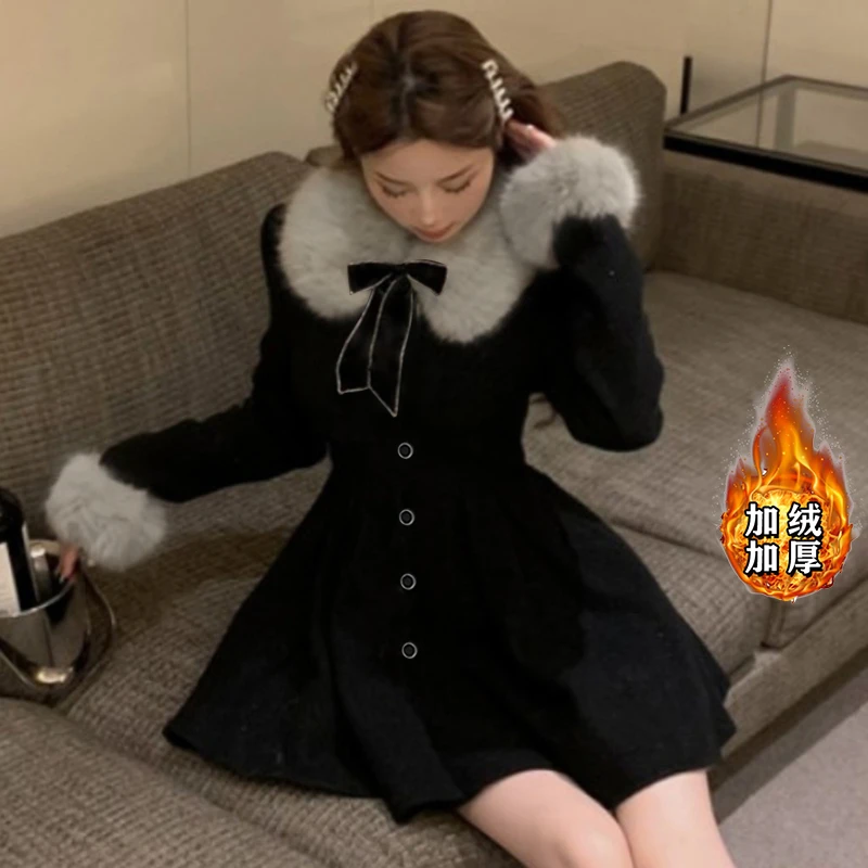 【加绒加厚】2025冬加厚毛领蝴蝶结百褶西装式大衣气质连衣裙2521