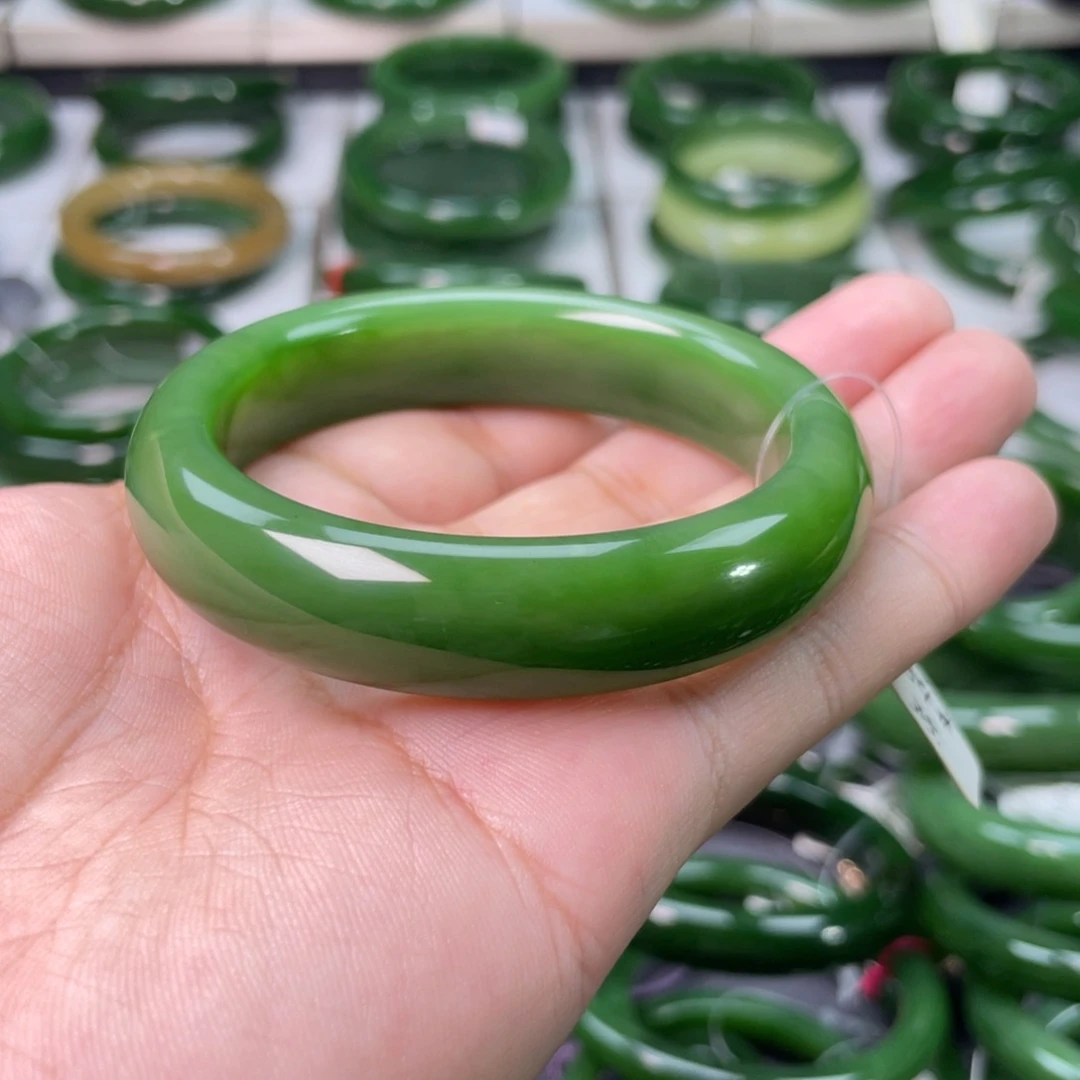 和田玉（碧玉）手镯未镶嵌C****君