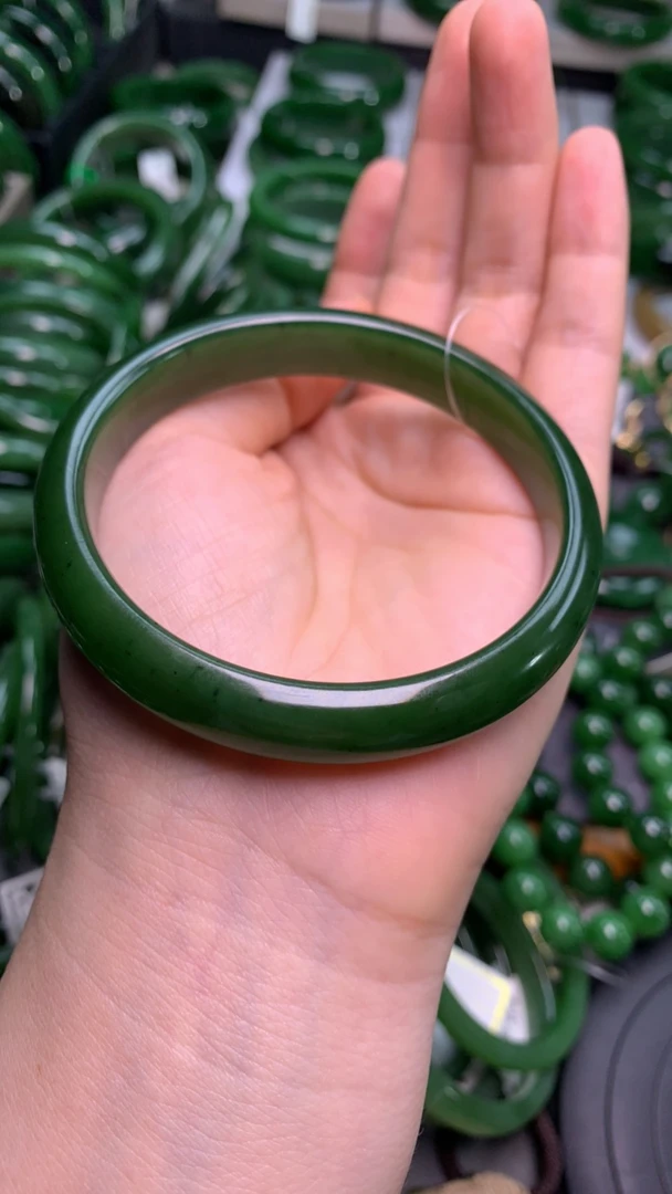 和田玉碧玉手镯60.7口径