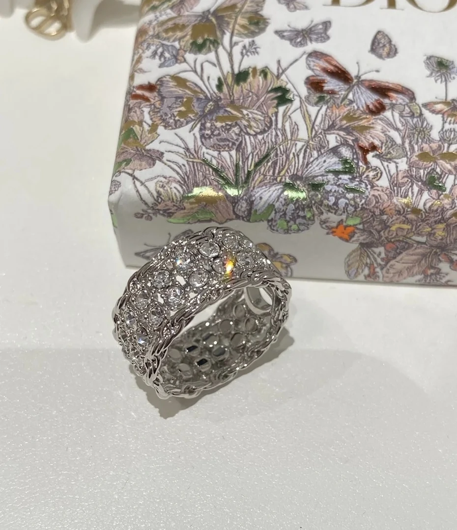 【是你大大钱】buling超闪银色不掉色D戒指6号圈口