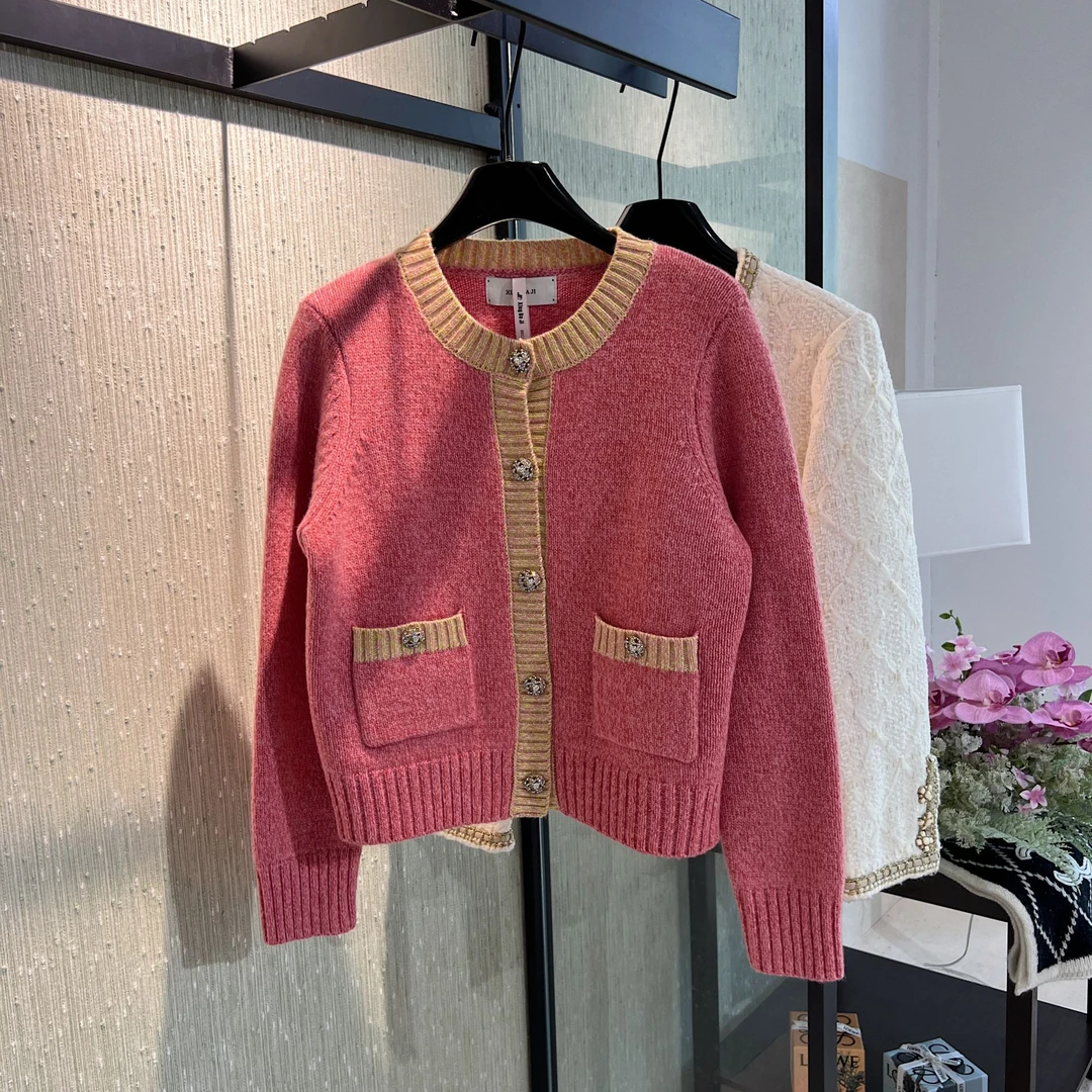 【是你大大钱】24ss小香风100羊毛开衫华琅点彩纽扣粉色开衫