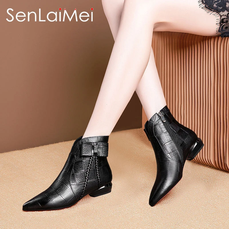 低跟尖头时装靴/牛皮/34-42/9582短靴秋冬靴子加绒高跟粗跟冬季