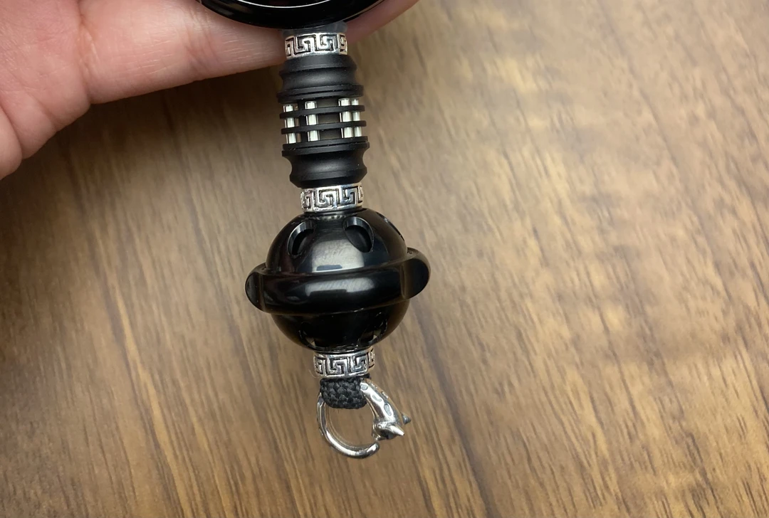 edc解压玩具律动镂空钛合金星球刀坠