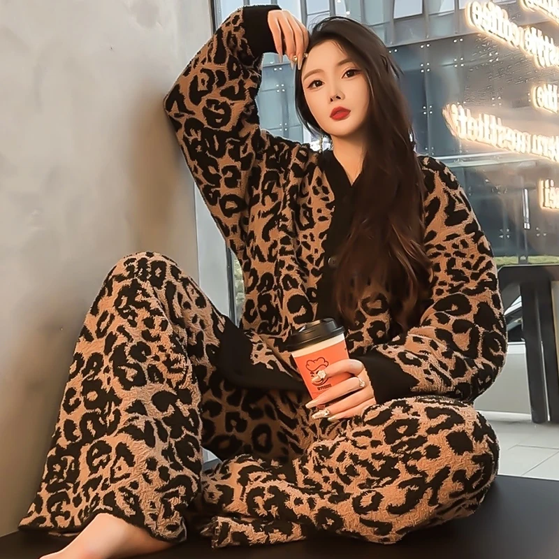 半边绒新款豹纹睡衣女秋冬家居服法兰绒加绒加厚保暖套装可外穿