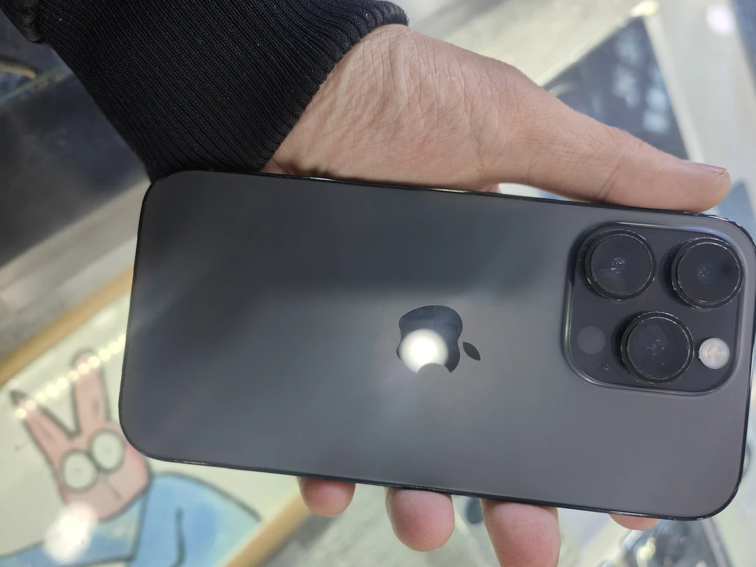 95新 Apple/苹果 14pro256g国行 全机只有一处划痕