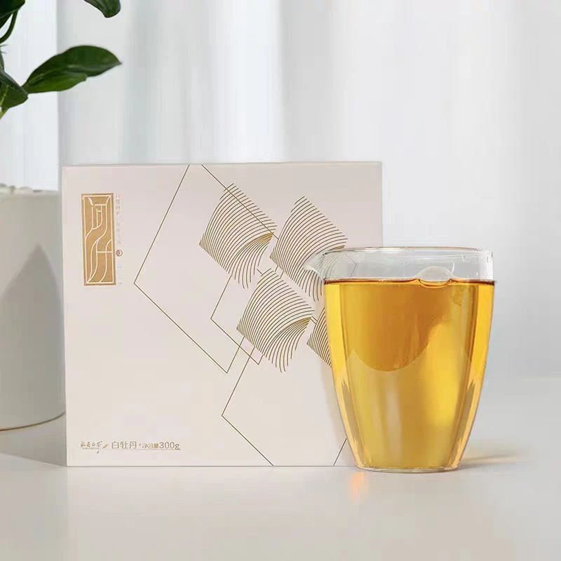 绿雪芽问叶—陈三年白牡丹