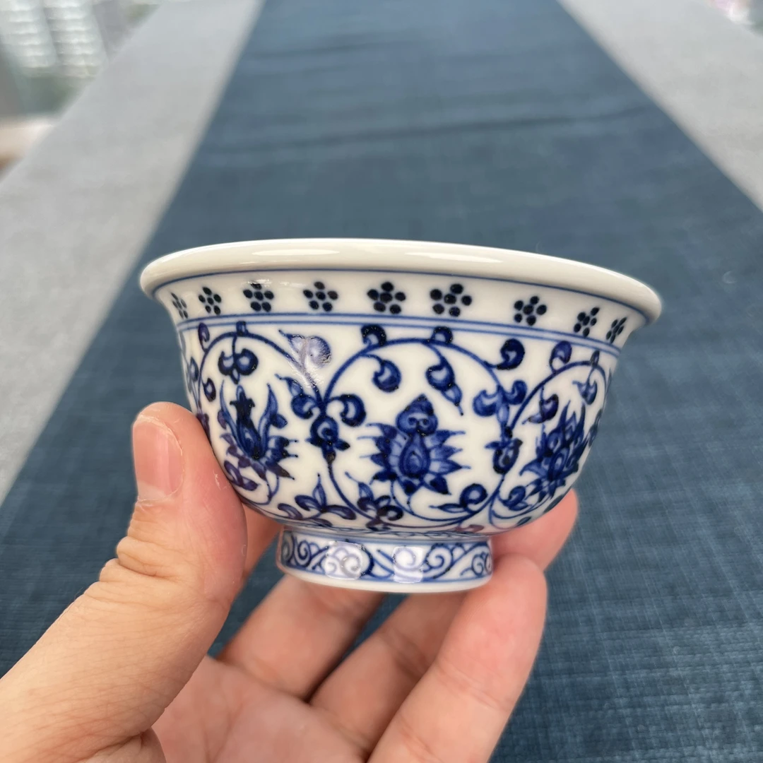 【时间的朋友】景德镇仿明纯手工手绘永乐缠枝莲压手杯1:1复刻