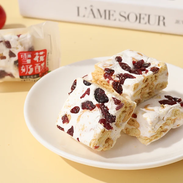 【赞赞零食】高颜值雪花酥含有蔓越莓口味休闲零食下午茶独立包装