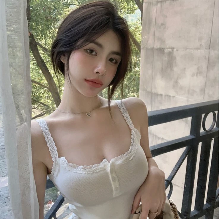 纯欲风得吃显瘦蕾丝花边吊带背心女夏季美背外穿白色辣妹修身百搭