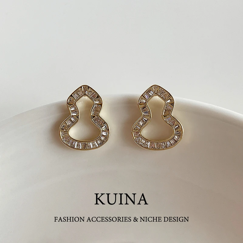 铜合金耳饰 葫芦精致小巧耳钉女人味百搭高级感耳饰耳环61139