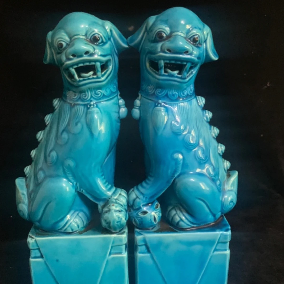 景德镇市刁塑瓷厂生产的对狮