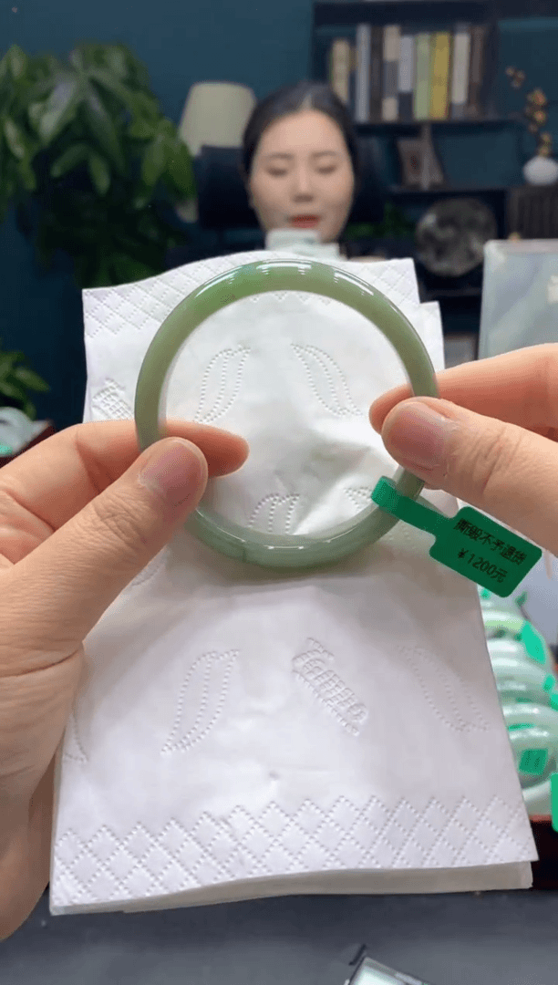 【闪购商品】翡翠手镯未镶嵌17686