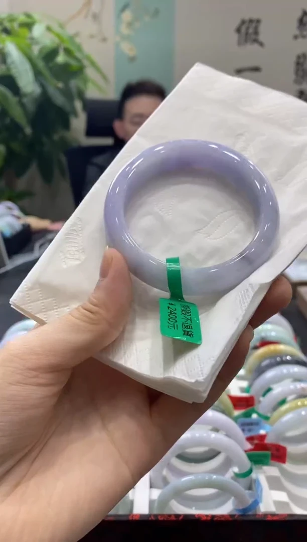 【闪购商品】翡翠手镯未镶嵌多人0000941