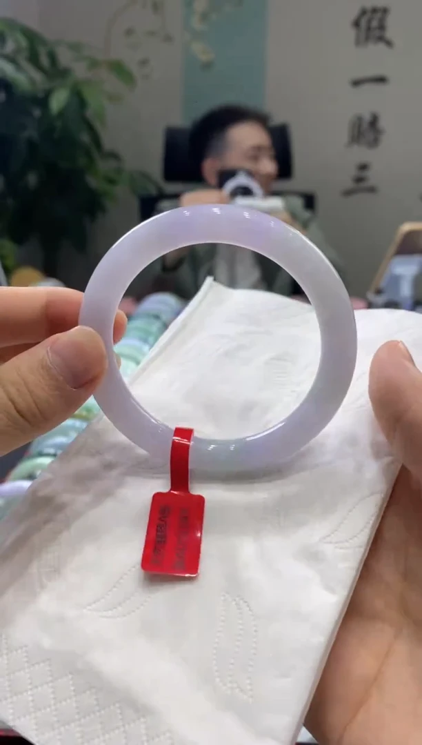 【闪购商品】翡翠手镯未镶嵌多人00004940