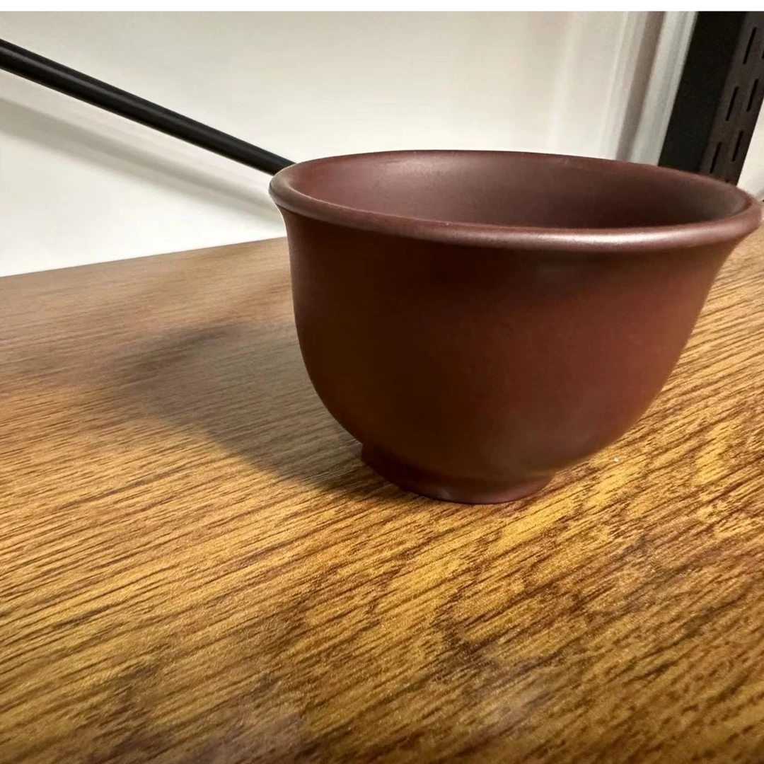 石红石红主人杯【维】