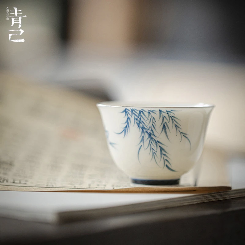 青己 玉泥手绘釉下彩品茗杯 功夫茶具家用青花茶杯单杯 燕归来杯