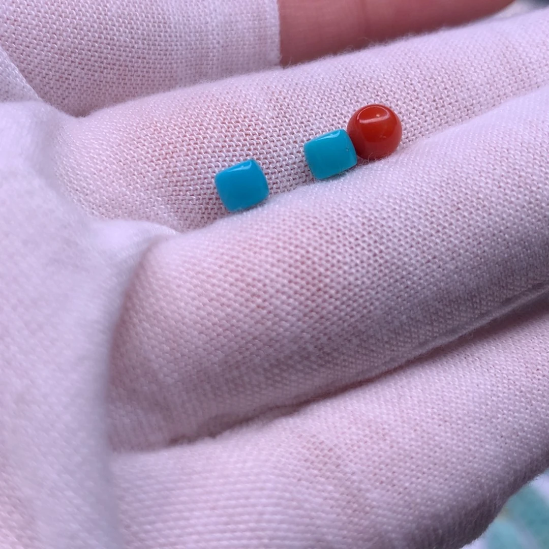南红玛瑙配饰未镶嵌