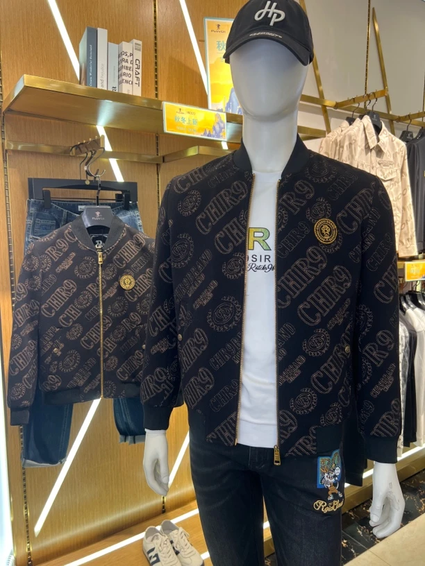 R9000男士上新个性图案设计舒适面料烫钻刺绣夹克外套48083729