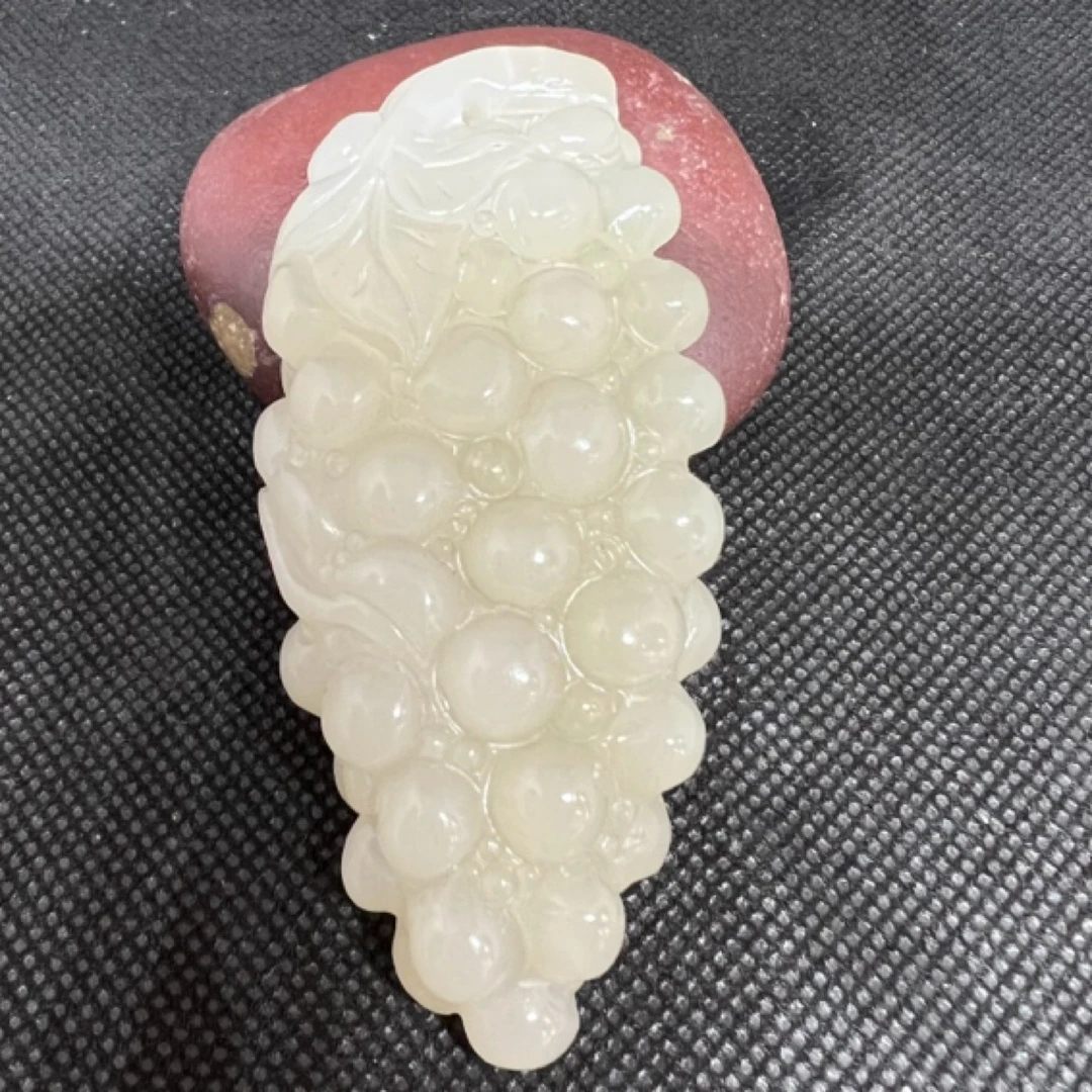 葡萄手把件 精雕工艺