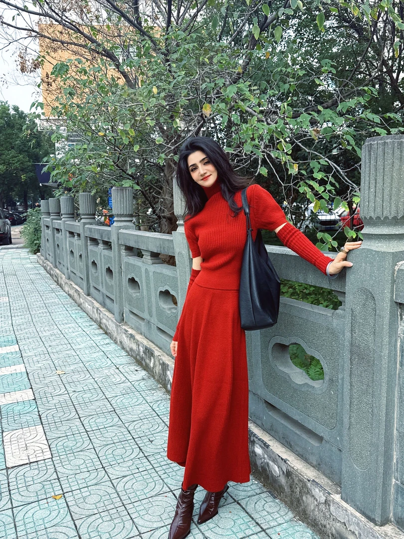 Fargiz 2024春秋冬韩系高领显瘦针织衫毛衣袖套高腰半身裙两件套