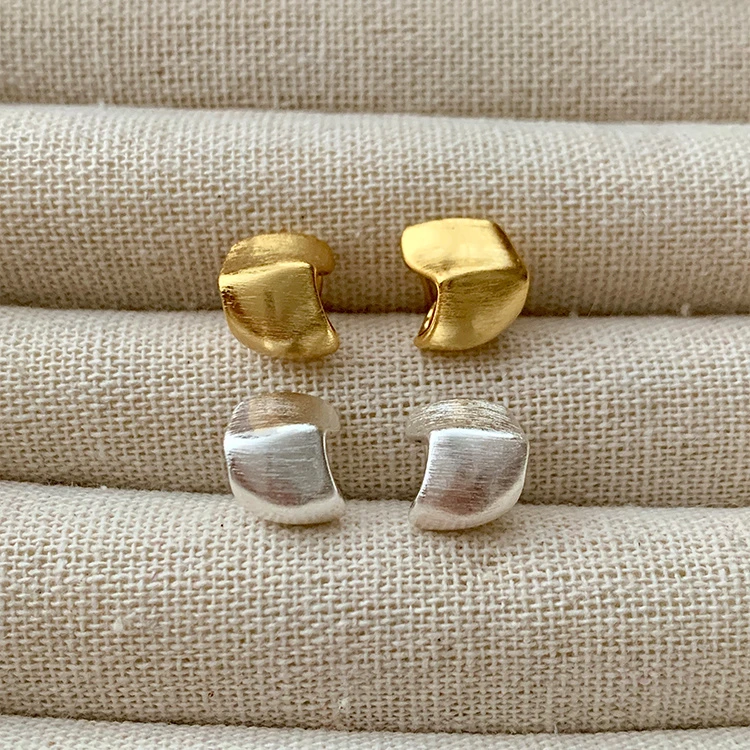 2023新款小众设计立体几何折纸耳钉耳环冷淡风耳饰品简约学生新潮