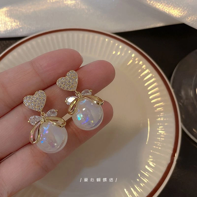 幻彩爱心耳环2023年新款女心形韩系耳饰小众设计高级感耳钉夏天