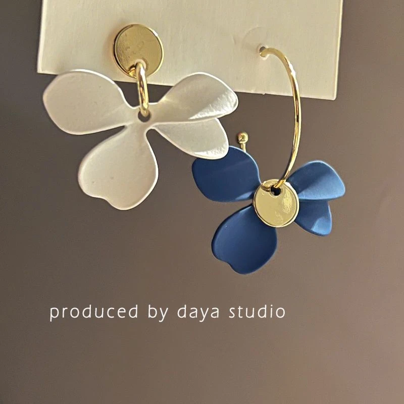 森系哑光不对称花瓣花朵耳环女撞色耳坠个性气质几何春夏耳圈